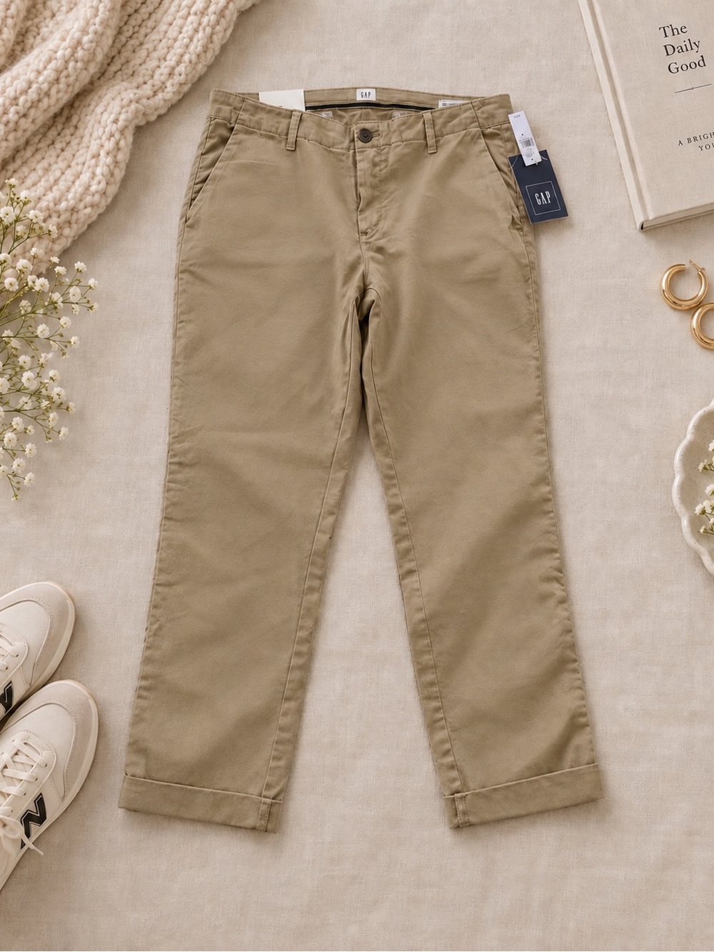 GAP Girlfriend Chino Pants — Khaki, Mid Rise Stretch, Size 8, NW